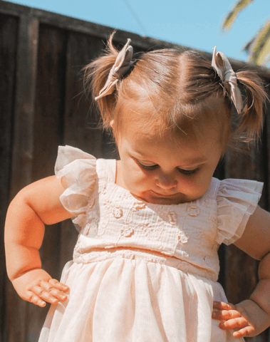 Beige Piggy Pinwheel Bows