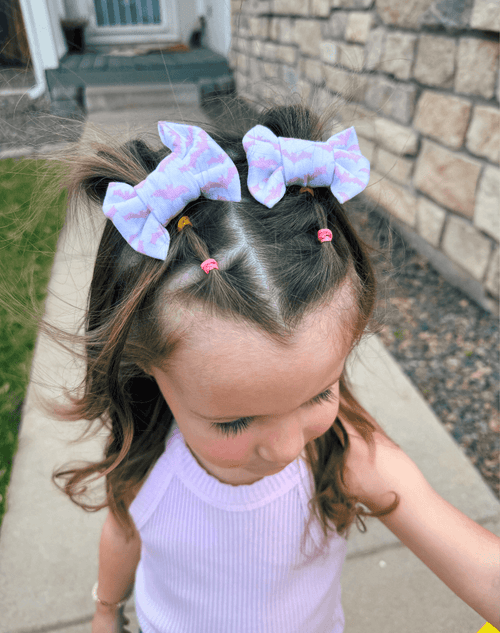 Pink Spooky Bats Bow Clips