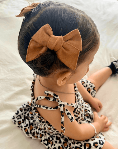 Chestnut Brown Piggy Pinwheel Bows