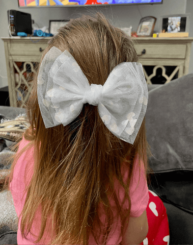 Tulle White Hearts Bow Clip